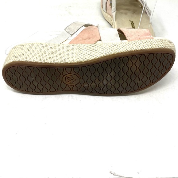 Spenco Sandals - Picture 3 of 7